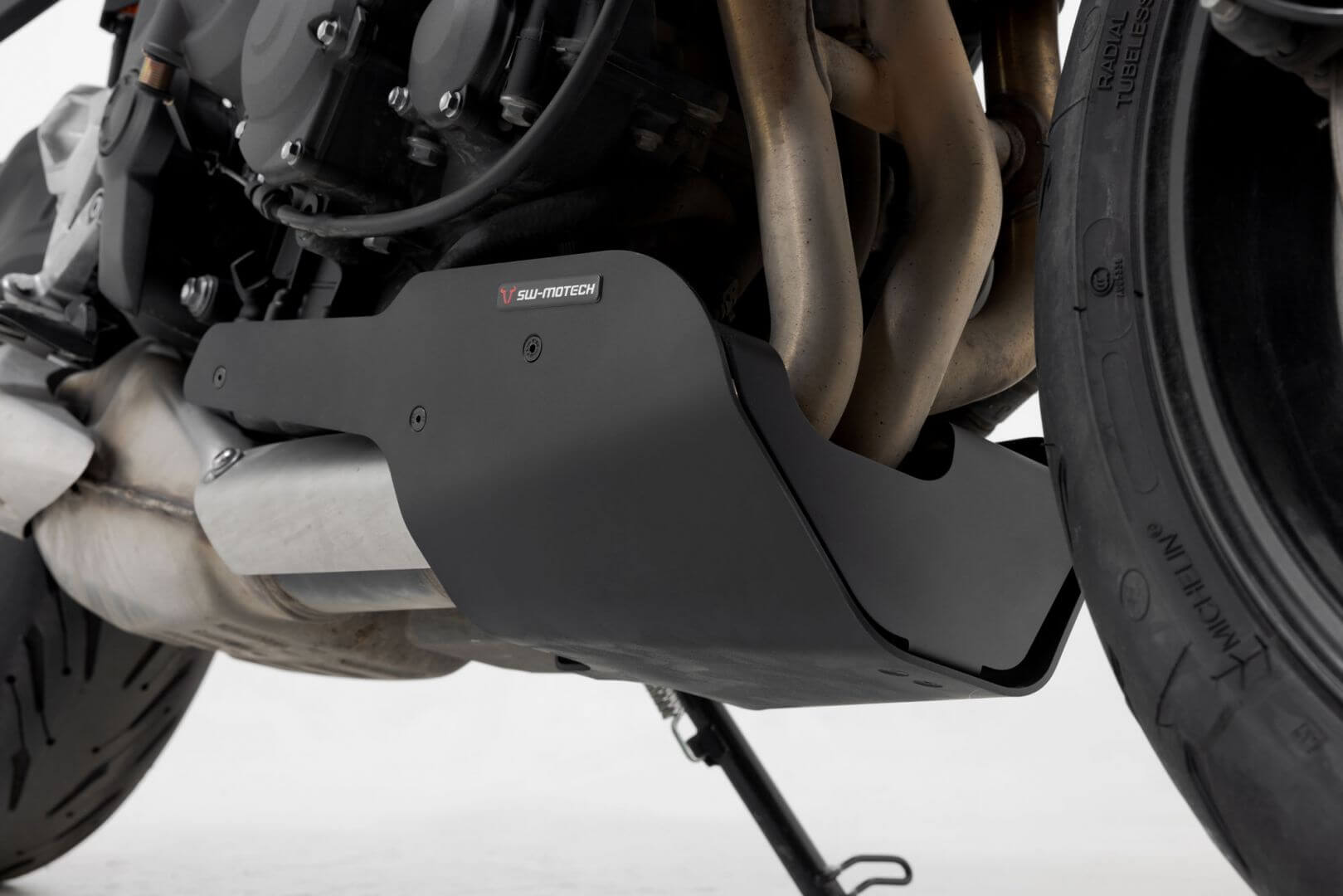 SW-MOTECH equips the Triumph Trident 660 with accessories - SW-MOTECH